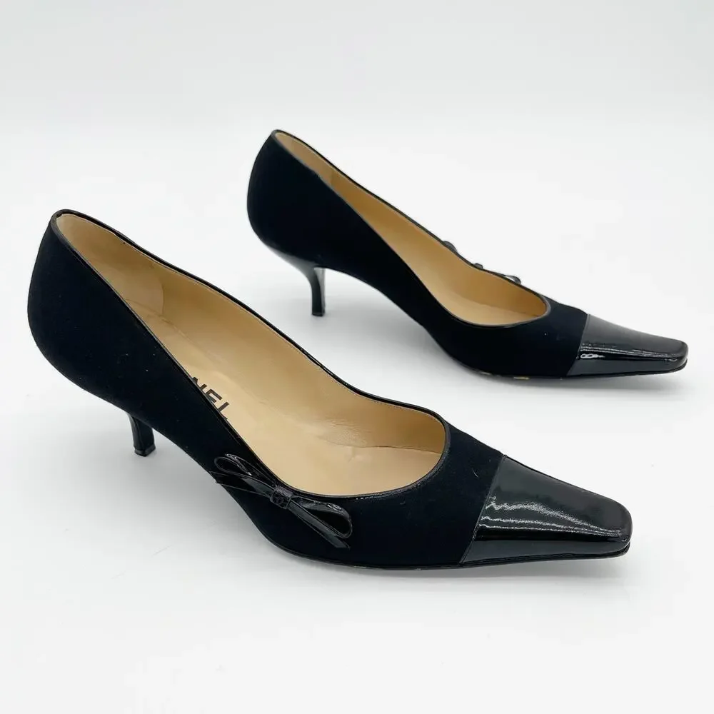 Chanel 2004 Karl Lagerfeld Black Jersey Patent Trim CC Logo Cap Toe Pumps EU 40